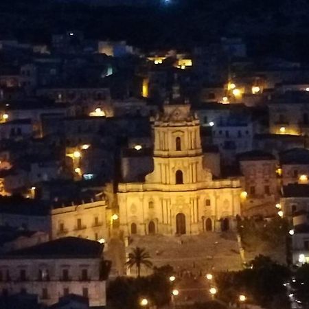Вилла Terrazza Con Vista 'Casa Ziicedda' Модика Экстерьер фото